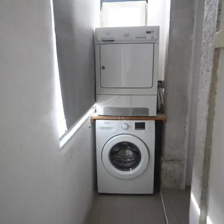 Romantic Chiado 7 -Private Small Single Room With No Outside Window Lizbona Zewnętrze zdjęcie