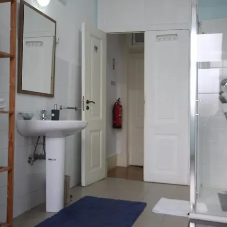 Romantic Chiado 7 -Private Small Single Room With No Outside Window Lizbona Zewnętrze zdjęcie